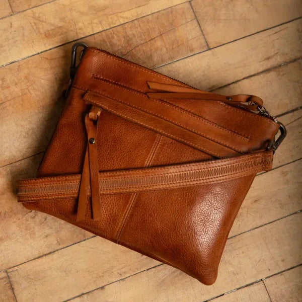 Jett Leather Crossbody Bag in Cognac