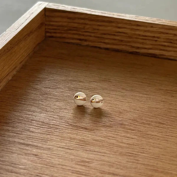 Tiny Pebble Stripe Studs in White
