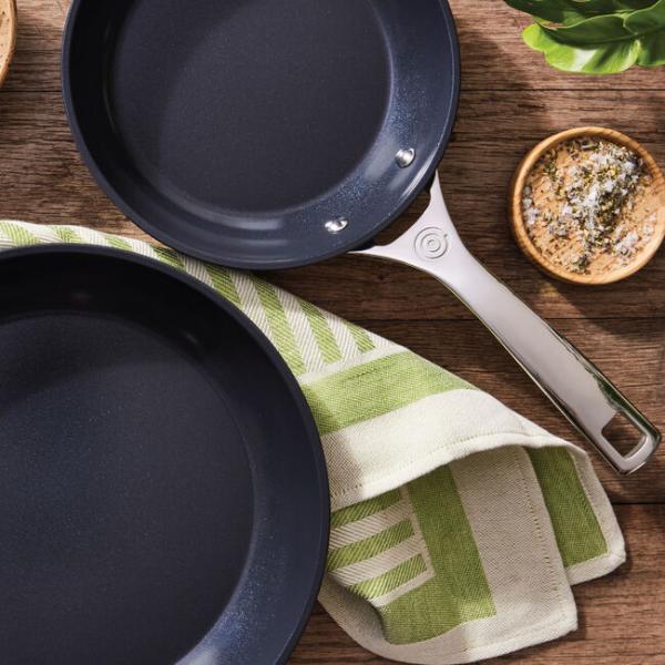 Essential Non-Stick Ceramic Fry Pan 8in