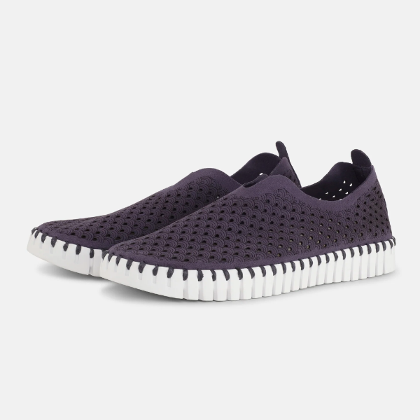 Tulip Flats in Navy