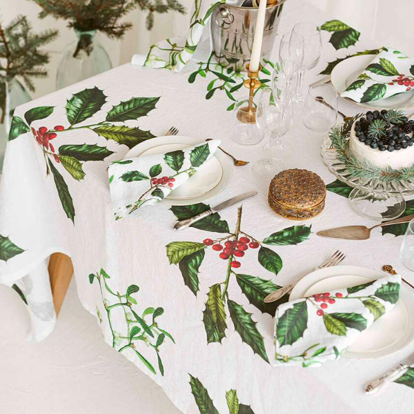 Holly & Mistletoe Set/6 Napkins