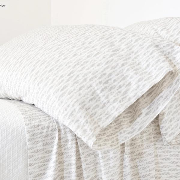 Feather Ogee Dove Grey Bedding