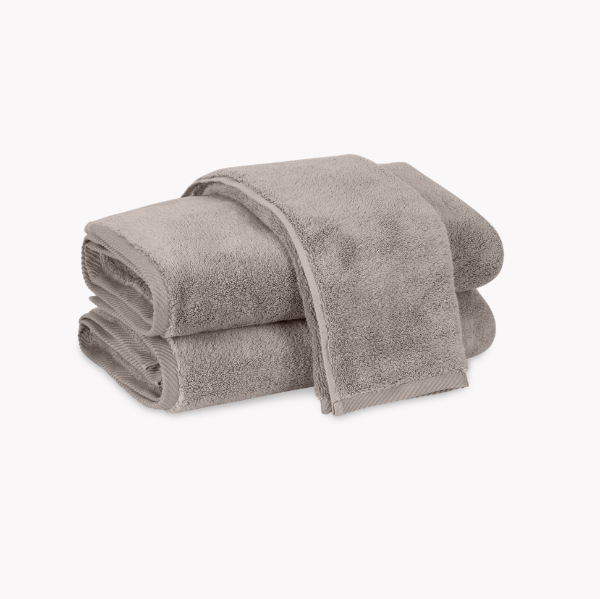 Milagro Platinum Bath Linens