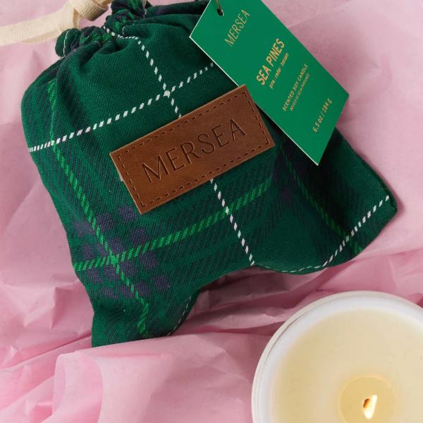 Sea Pines Plaid Bag Candle
