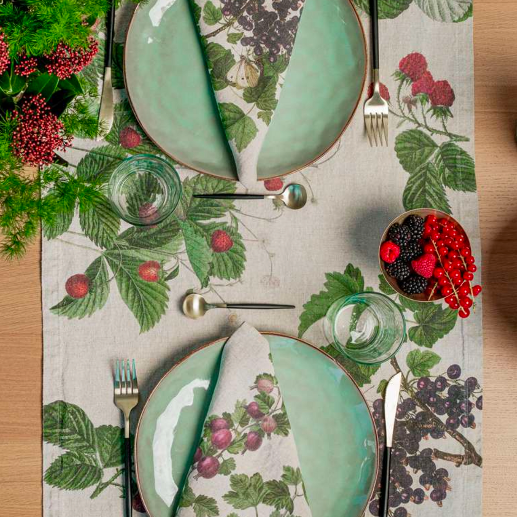 Berries Linen Runner
