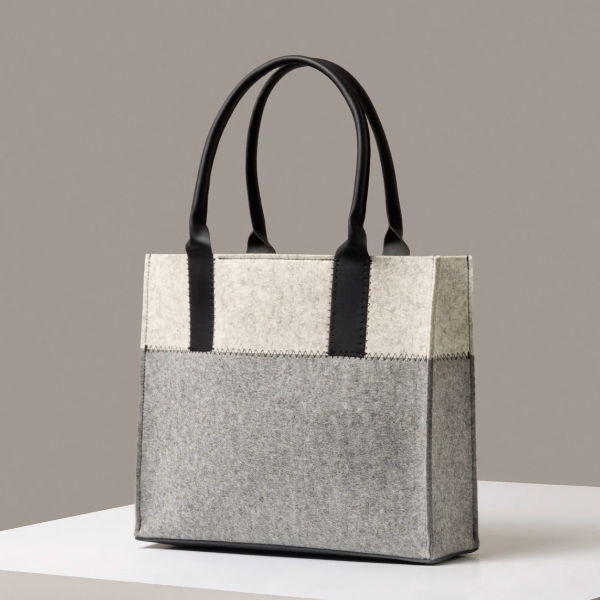 Jaunt Merino Wool Midi Tote Granite/Black