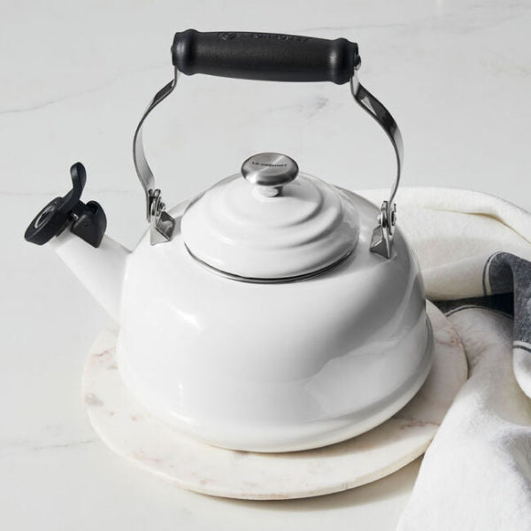 Classic Whistling Kettle - White