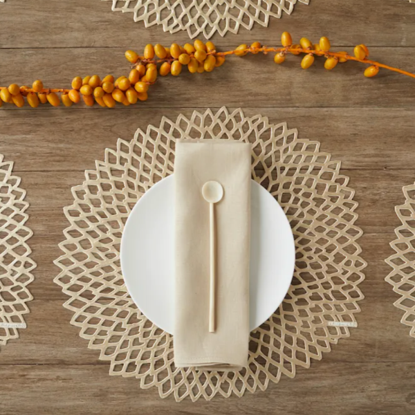 Dahlia Placemats: Champagne