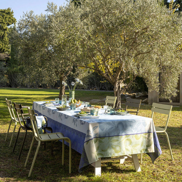Arriere-Pays Blue Table Linens